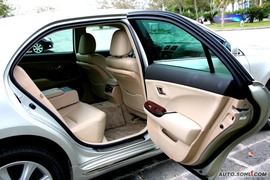 2009款一汽丰田新皇冠