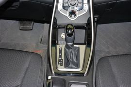 2015款现代朗动1.6L自动领先型