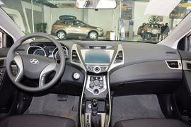 2015款现代朗动1.6L自动领先型
