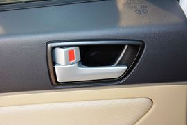 2015款绅宝D20三厢