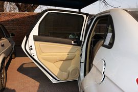 2015款绅宝D20三厢