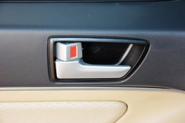 2015款绅宝D20三厢