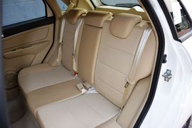 2015款绅宝D20三厢