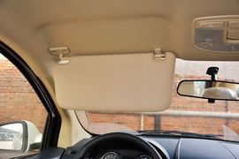 2015款绅宝D20三厢