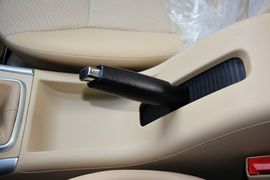 2015款绅宝D20三厢