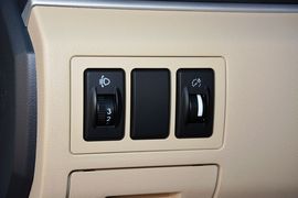 2015款绅宝D20三厢