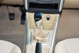 2015款绅宝D20三厢