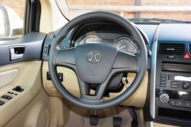 2015款绅宝D20三厢