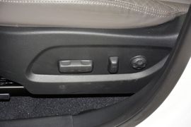 2013款现代格锐3.0L