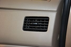 2015款五菱宏光V