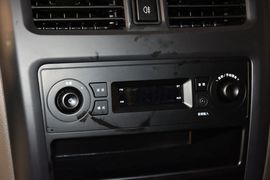 2015款五菱宏光V