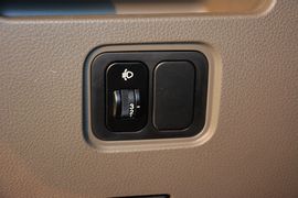 2015款五菱宏光V