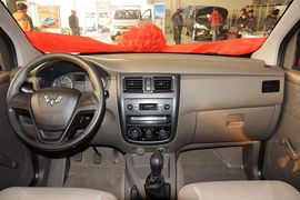 2015款五菱宏光V