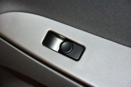 2014款现代瑞纳三厢1.4L自动智能型GLS