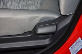 2014款现代瑞纳三厢1.4L自动智能型GLS