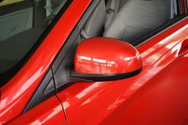 2014款现代瑞纳三厢1.4L自动智能型GLS