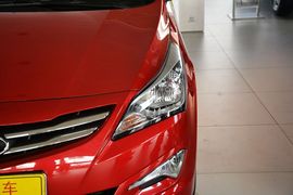 2014款现代瑞纳三厢1.4L自动智能型GLS