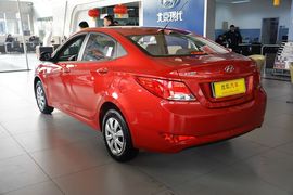 2014款现代瑞纳三厢1.4L自动智能型GLS