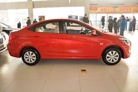 2014款现代瑞纳三厢1.4L自动智能型GLS