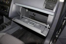 2015款大众途安1.4T手动舒适版5座