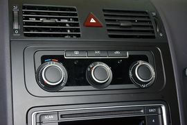 2015款大众途安1.4T手动舒适版5座