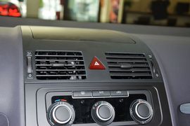 2015款大众途安1.4T手动舒适版5座