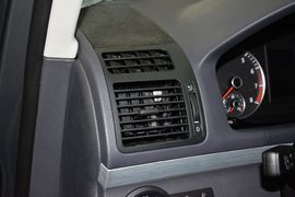 2015款大众途安1.4T手动舒适版5座