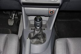 2015款大众途安1.4T手动舒适版5座