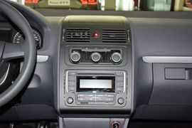 2015款大众途安1.4T手动舒适版5座