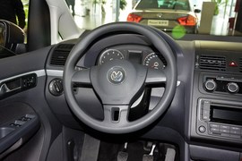 2015款大众途安1.4T手动舒适版5座