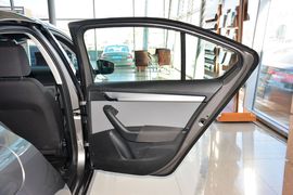 2015款斯柯达明锐1.6L手动逸致版