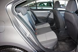 2015款斯柯达明锐1.6L手动逸致版