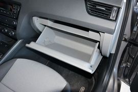 2015款斯柯达明锐1.6L手动逸致版