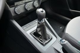 2015款斯柯达明锐1.6L手动逸致版