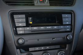 2015款斯柯达明锐1.6L手动逸致版