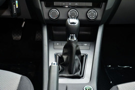 2015款斯柯达明锐1.6L手动逸致版