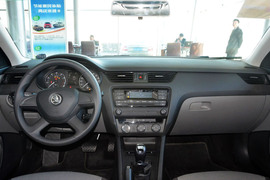 2015款斯柯达明锐1.6L手动逸致版