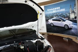 2015款斯柯达明锐1.6L自动逸俊版