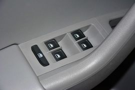 2015款斯柯达明锐1.6L自动逸俊版