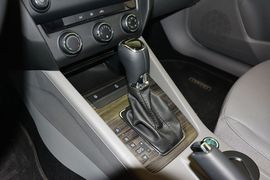 2015款斯柯达明锐1.6L自动逸俊版