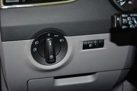 2015款斯柯达明锐1.6L自动逸俊版