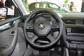 2015款斯柯达明锐1.6L自动逸俊版