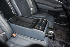 2015款丰田皇冠2.5L尊享版