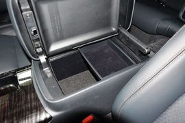 2015款丰田皇冠2.5L尊享版