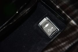 2015款丰田皇冠2.5L尊享版