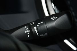 2015款丰田皇冠2.5L尊享版