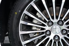 2015款丰田皇冠2.5L尊享版