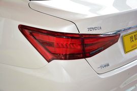 2015款丰田皇冠2.5L尊享版