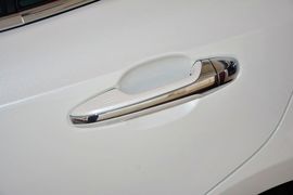 2015款丰田皇冠2.5L尊享版