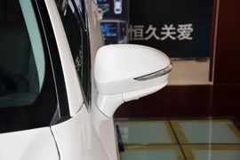 2015款丰田皇冠2.5L尊享版